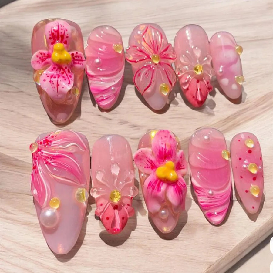 Gilded Almond Press-On Nails